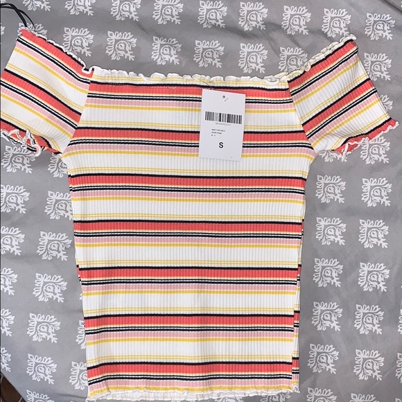 F21 Striped Lettuce Edge Top Pink/ Ivory Small - Picture 2 of 3